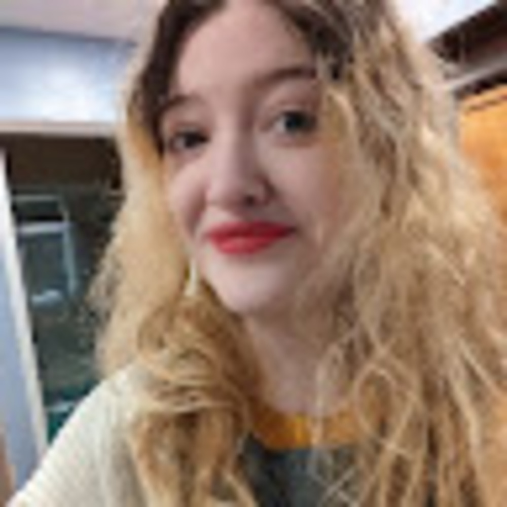 Meet your Posher, Alyssa